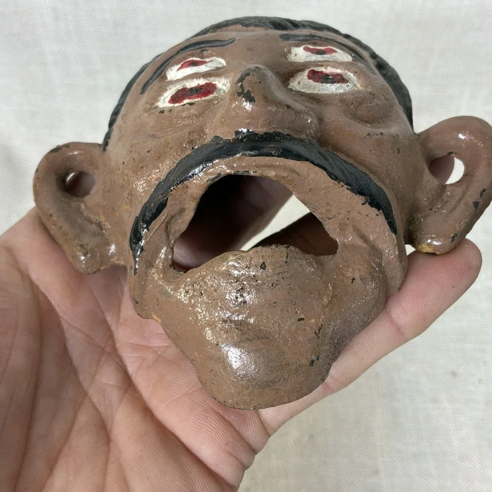 4 eyes Man Bottle Beer Opener Wall Mounted Cast Iron Bar Decor